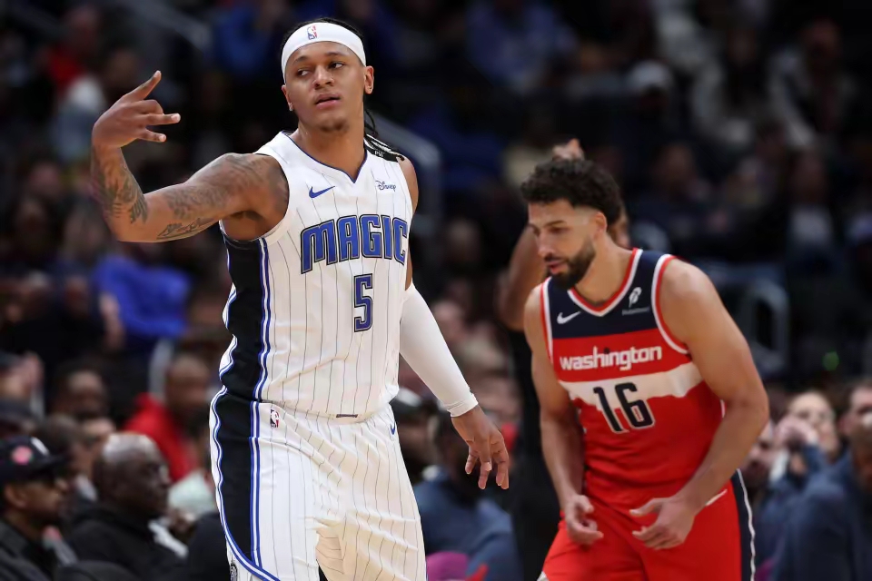 华盛顿奇才迎NBA常规赛关键赛，国际比赛日防线松动，震撼外界，更衣室氛围转暖的简单介绍