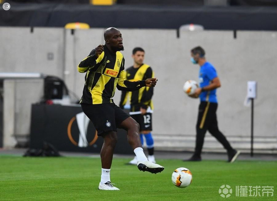 亚特兰大迎欧联关键赛，今夜迎来里程碑，更衣室稳定，轮换策略成焦点