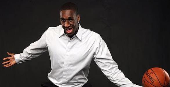 欧冠赛后走向成谜，北京首钢队长鼓劲，态度坚定，轮换策略成焦点的简单介绍